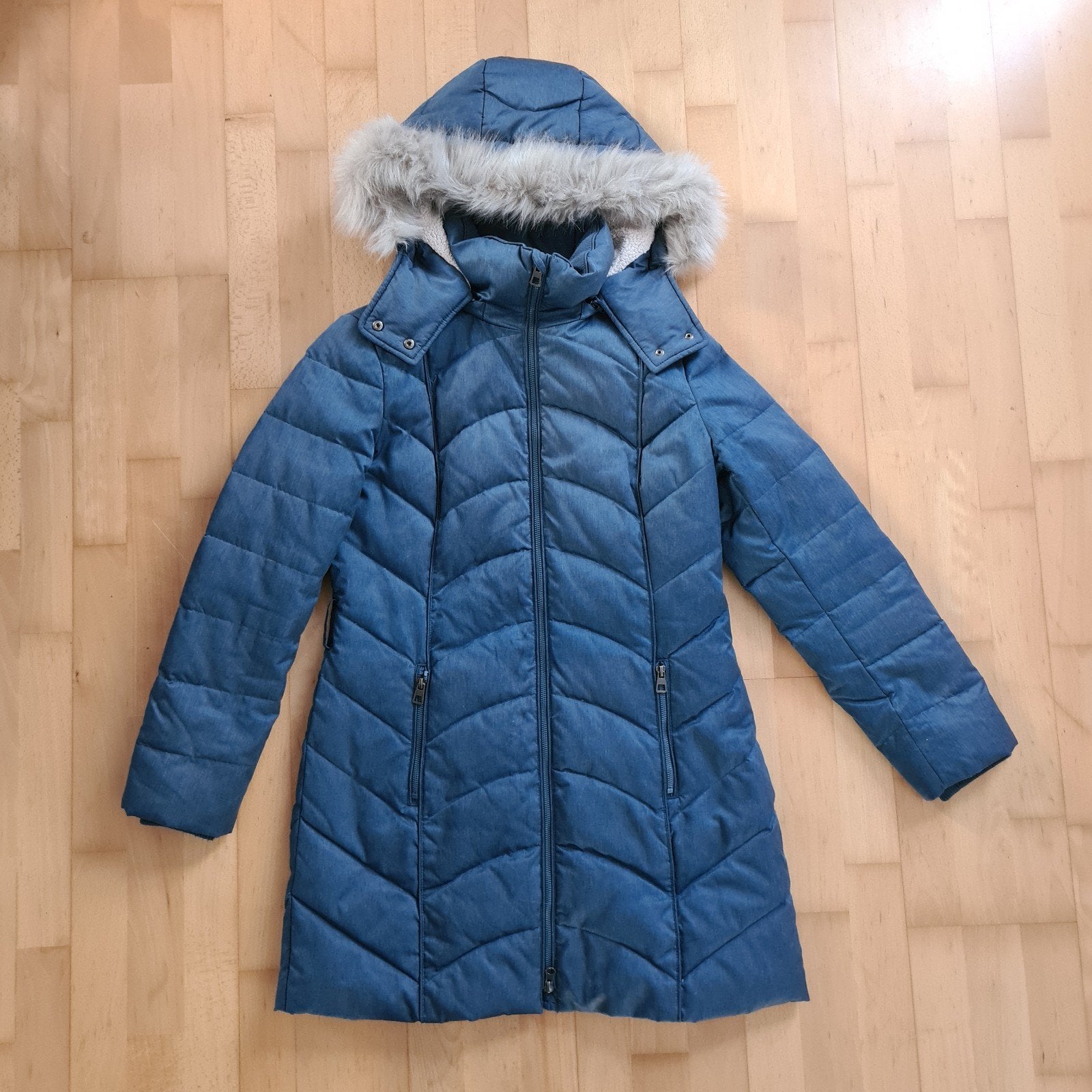 EDC petrol blauwe winterjas met capuchon, maat M
€ 15,00
VER, Maat 38/40 (M), Blauw, Ophalen of Verzenden, EDC by Esprit