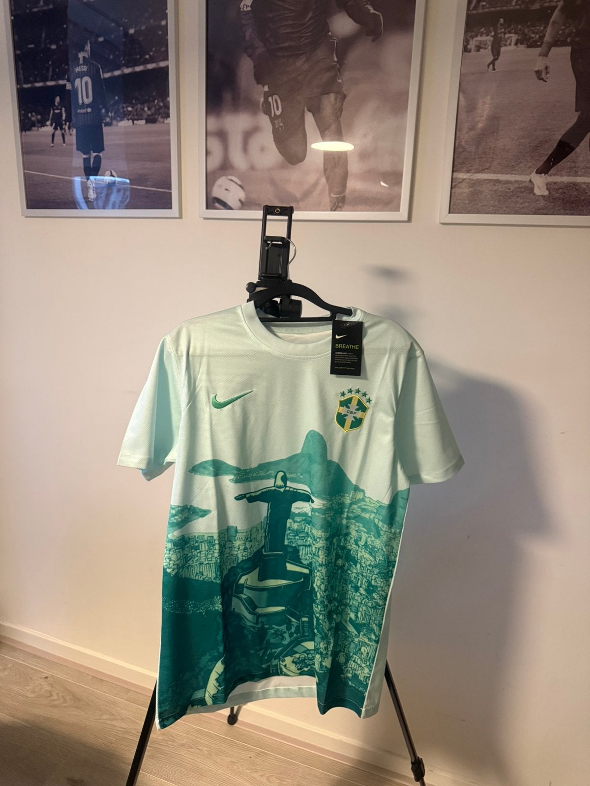Nike Brazilië Voetbalshirt maat L - Nieuw met labels, Sport en Fitness, Voetbal, Ophalen of Verzenden, Nieuw