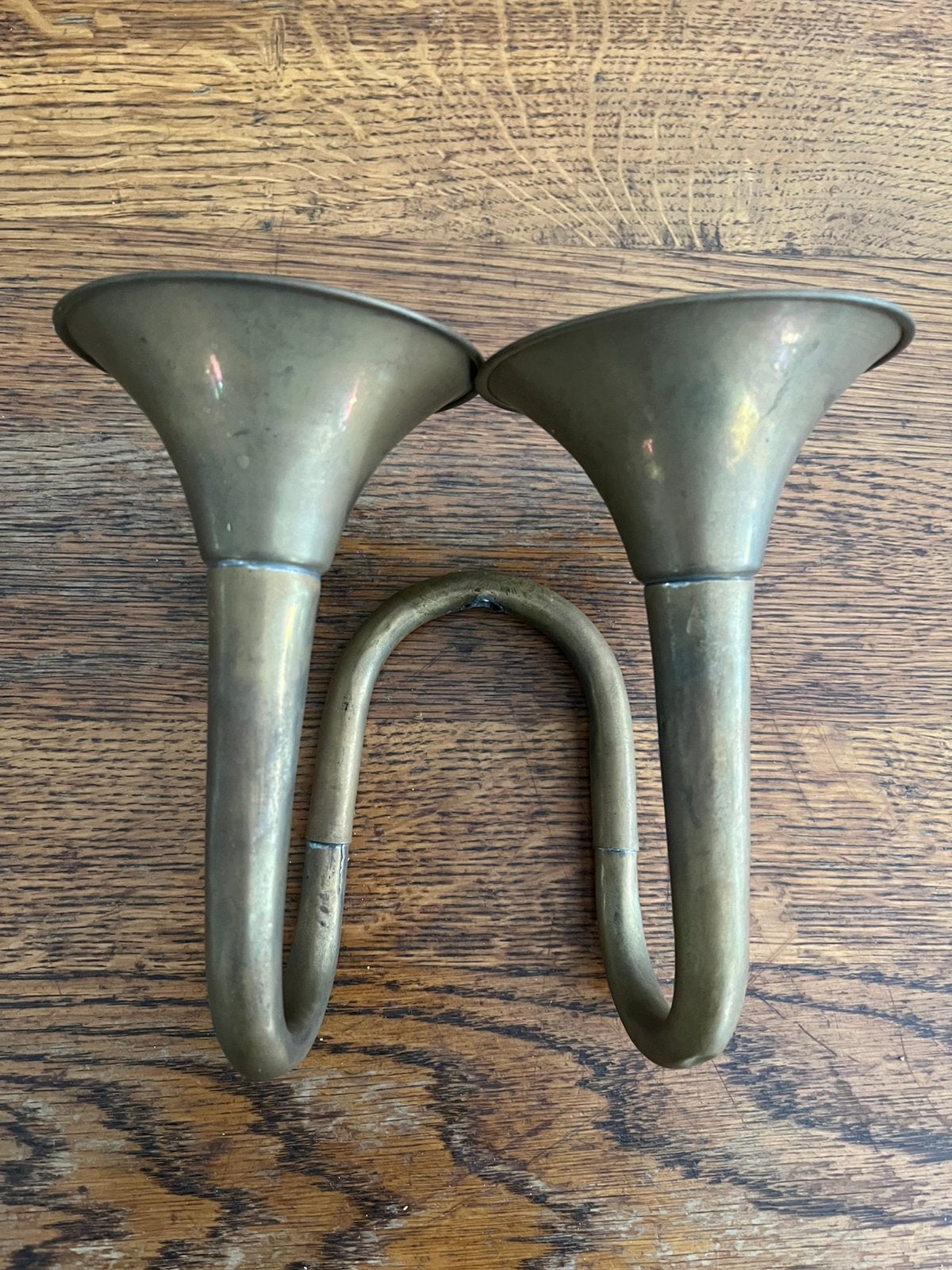 VINTAGE OLDTIMER TROMPETCLAXON. —  KOPER., Ophalen of Verzenden