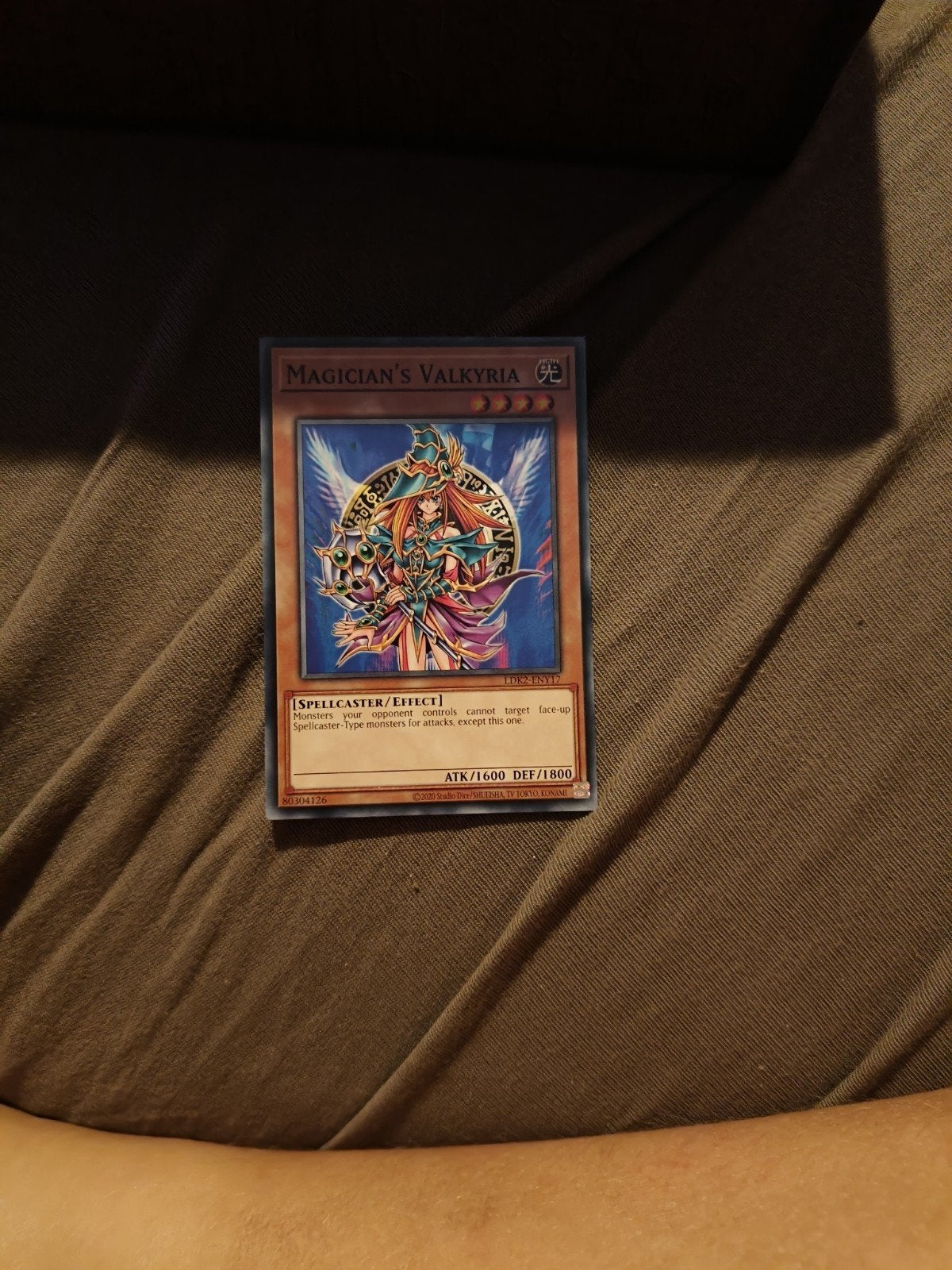 Yu-Gi-Oh! Magician's Valkyria - Spellcaster/Effect, Ophalen of Verzenden, Gebruikt, Losse kaart