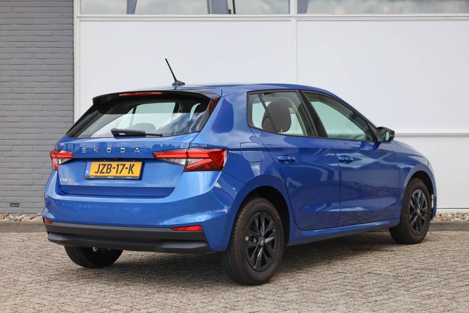 Skoda Fabia 1.0 TSI 95pk Business Edition | Achteruitrijcame, Auto's, Voorwielaandrijving, 12 maanden, Stof, Gebruikt