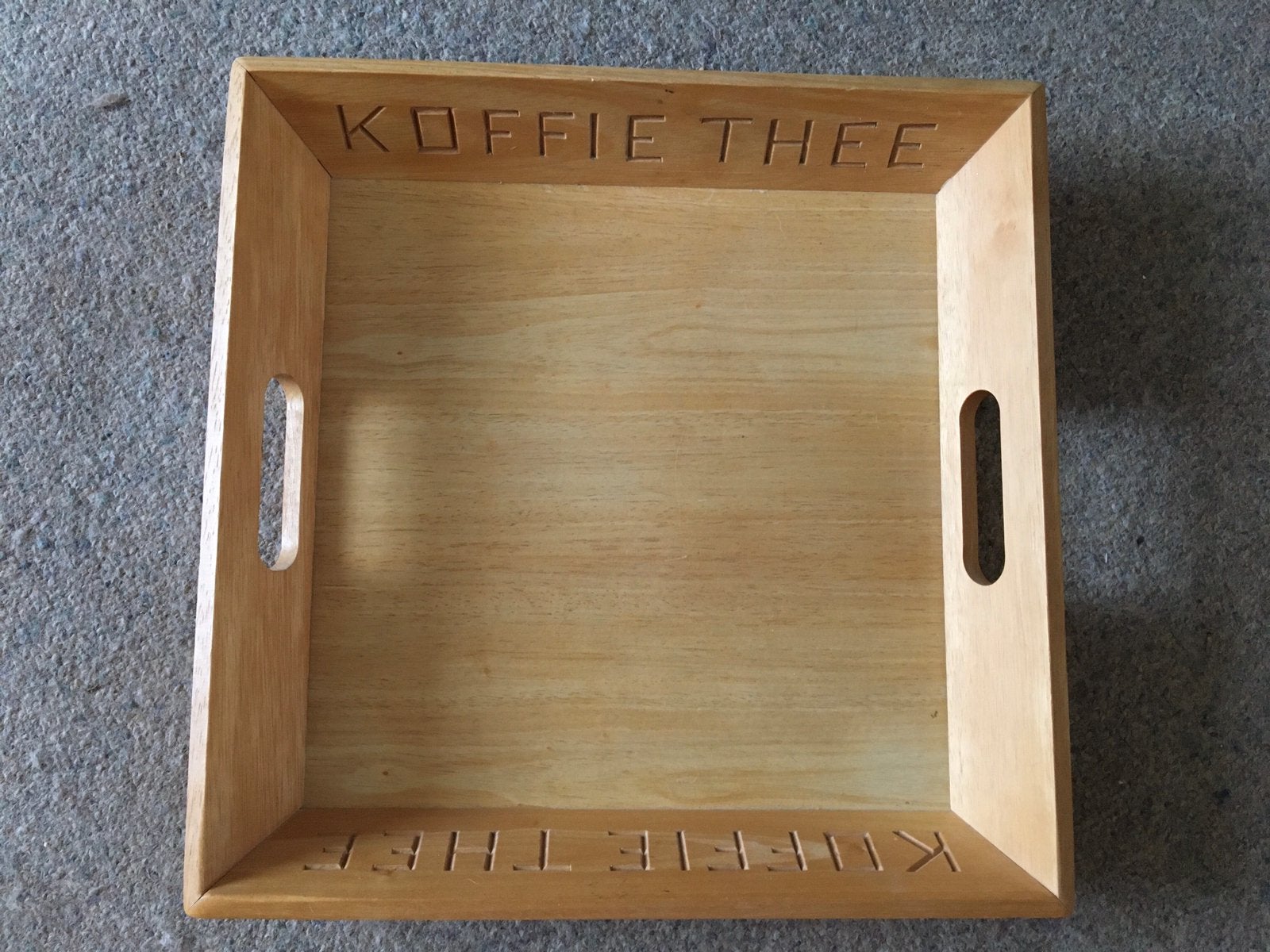 Mooi vierkant houten dienblad koffie/thee, gelakt, nieuw., Vierkant, Nieuw, Ophalen of Verzenden, Dienblad