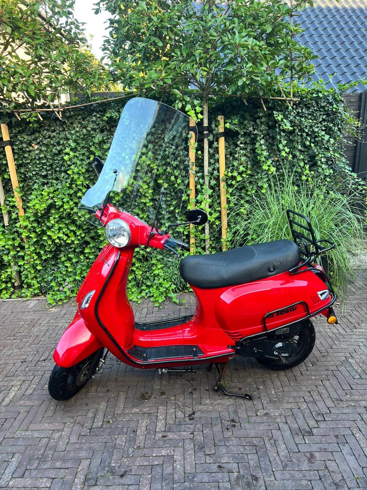 La souris sourini R 2020 Geel kenteken scooter, Fietsen en Brommers, Ophalen, Gebruikt, Maximaal 45 km/u, Benzine