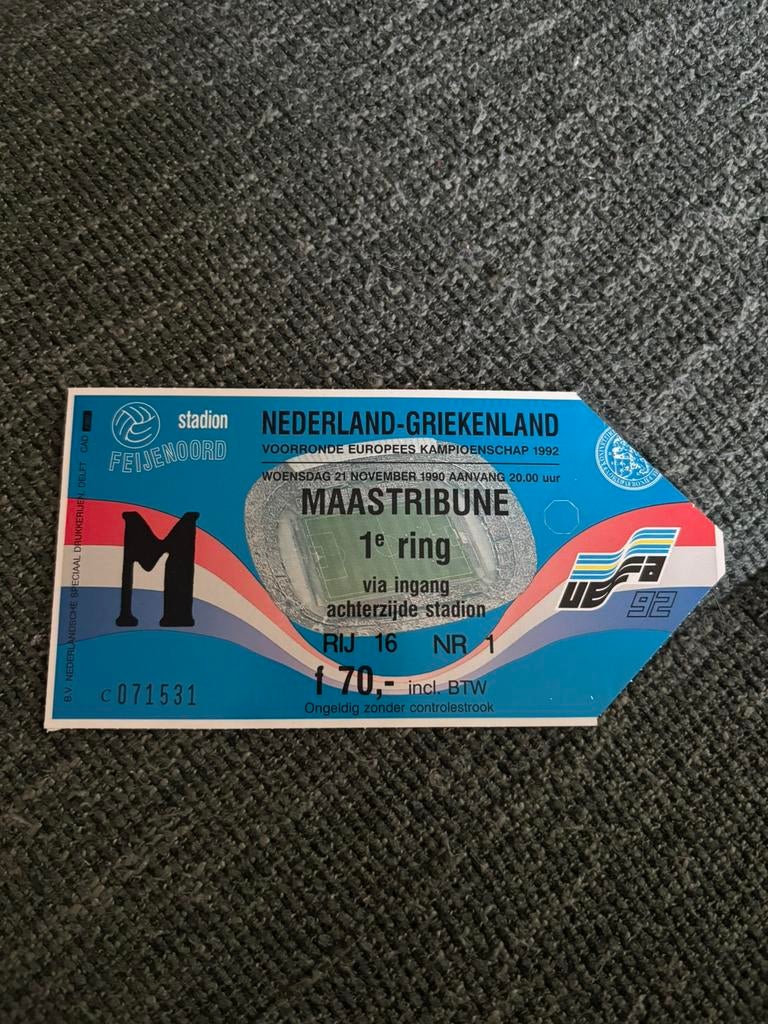 Nederland - Griekenland voetbal ticket 21-11-1990, Verzamelen, Sportartikelen en Voetbal, Ophalen of Verzenden, Overige binnenlandse clubs