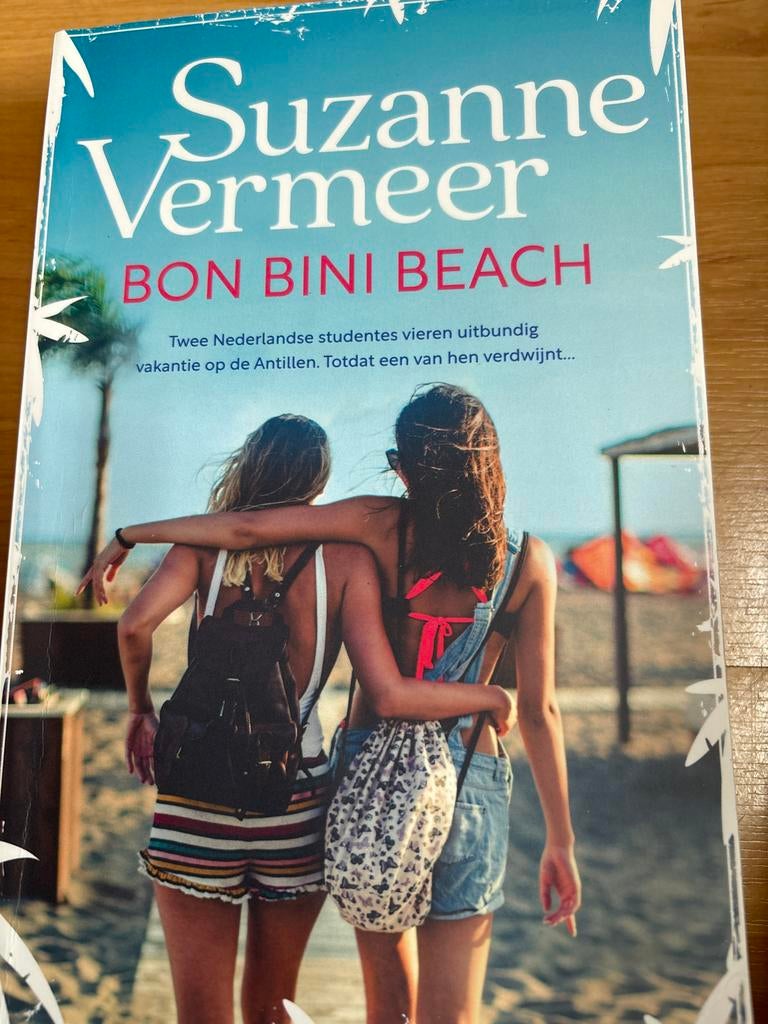 Suzanne Vermeer - Bon Bini Beach, Boeken, Thrillers, Zo goed als nieuw, Ophalen