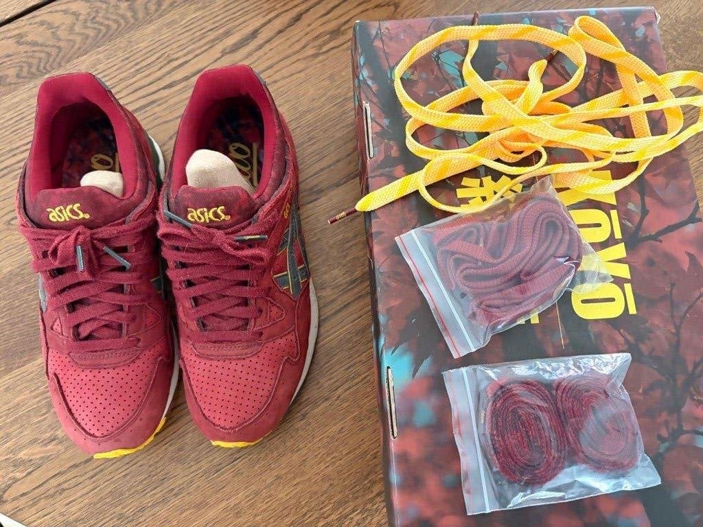 ASICS Gel Lyte V "The Good Will Out" Koyo, Kleding | Heren, Schoenen, Overige kleuren, Sportschoenen, Ophalen of Verzenden, Zo goed als nieuw