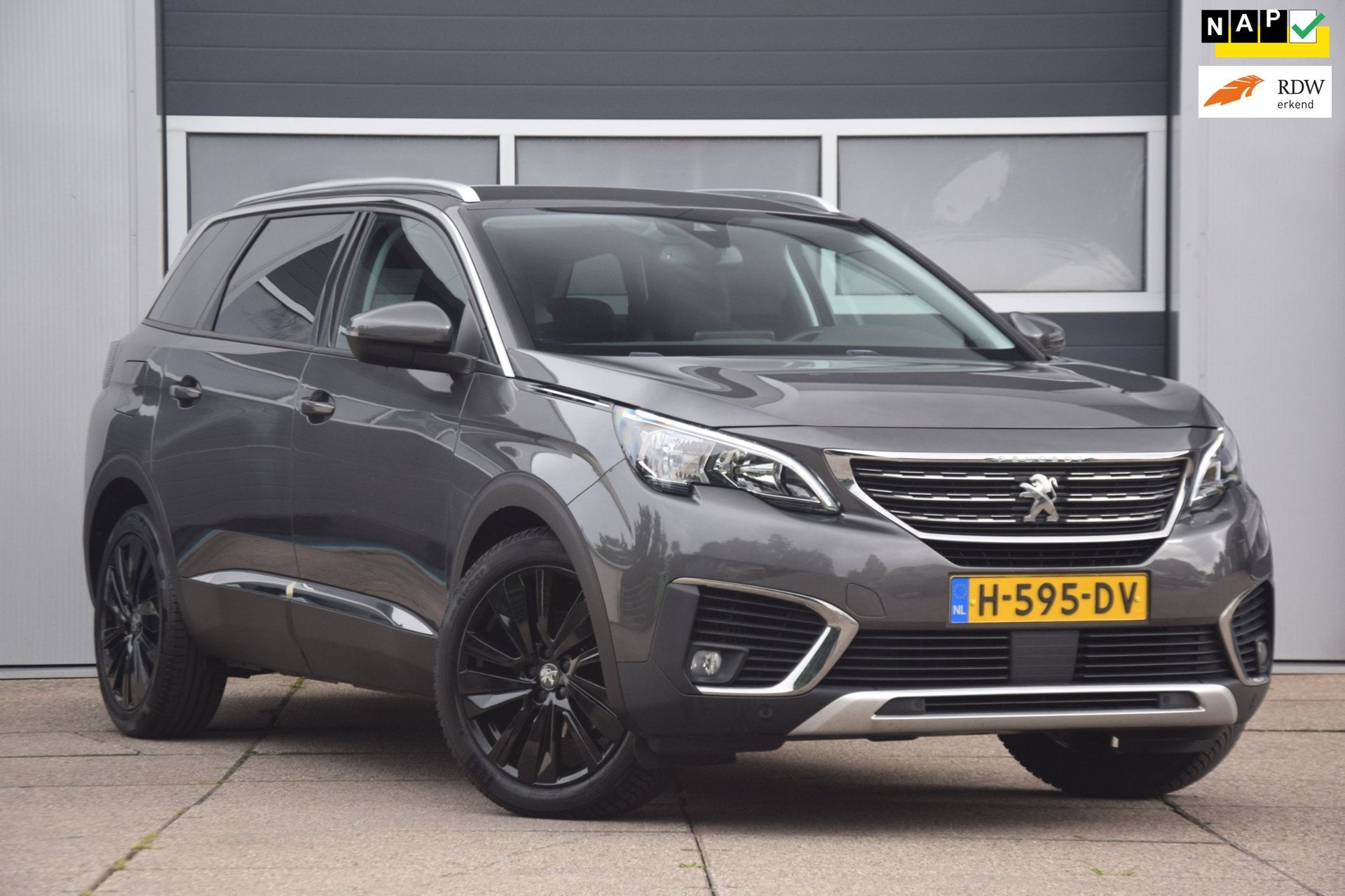 Peugeot 5008 1.2 PureTech Blue Lease Premium TREKHAAK / 7 pe, Auto's, 1280 kg, Gebruikt, Euro 6, 1199 cc