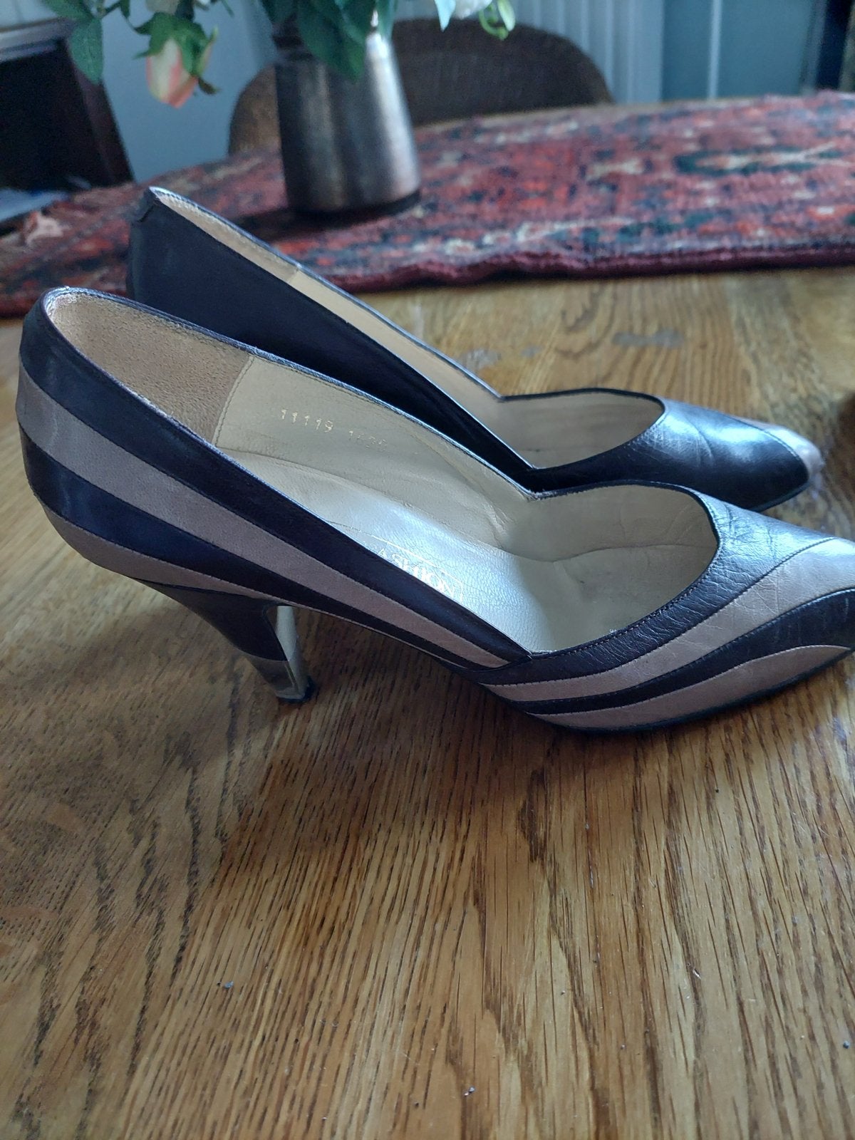 Elegante Pumps met Streepdesign - Maat 39, Ophalen of Verzenden, Gedragen, Bruin, Pumps