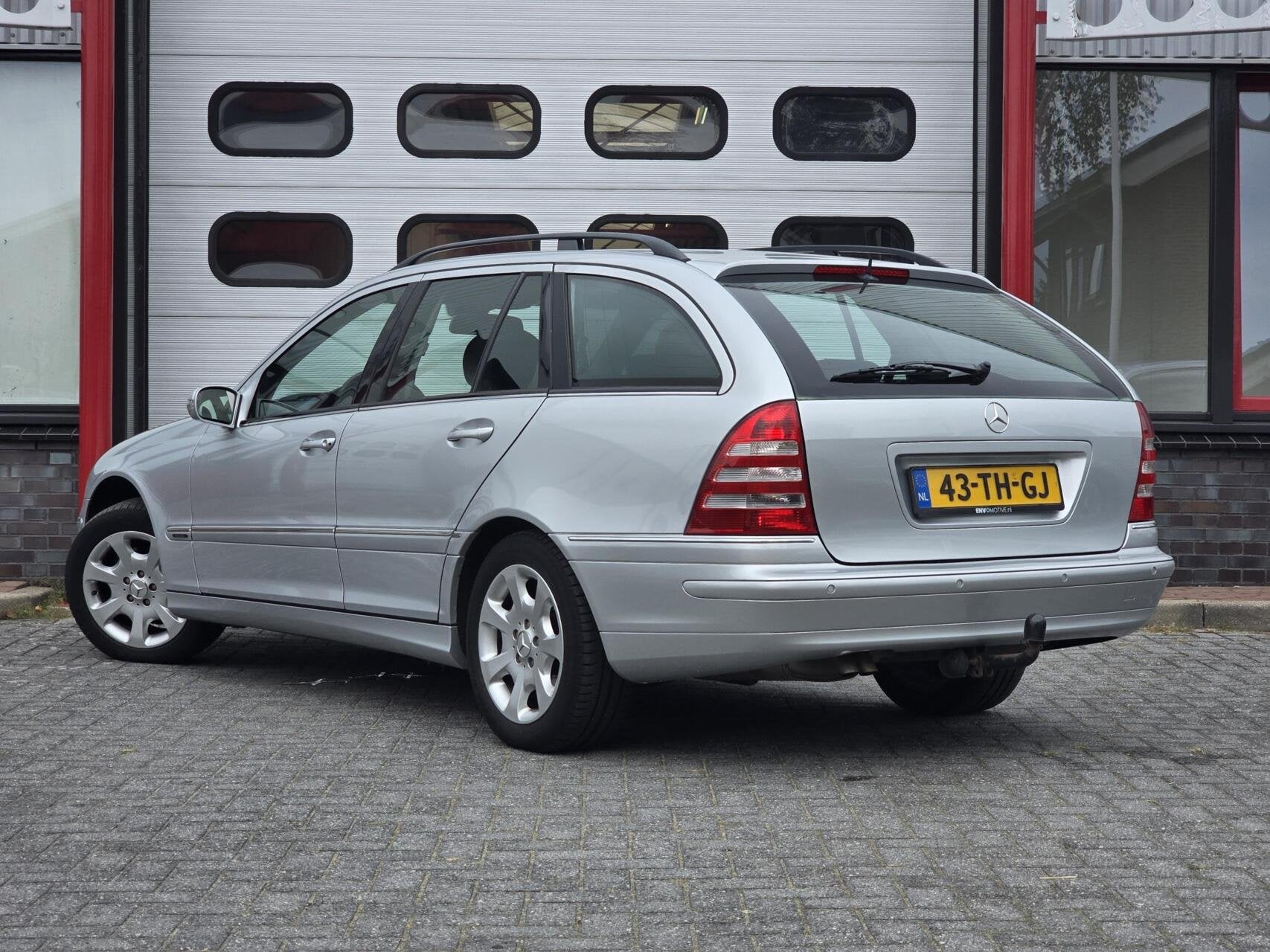 Mercedes C-klasse Combi 180 K Elegance Clima/Trekhaak/Cruise, Auto's, Gebruikt, Zwart, 1435 kg, 1796 cc