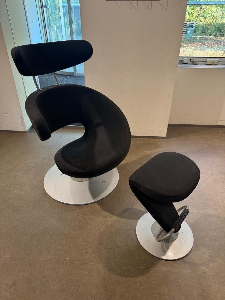 Stokke Variér Peel armchair + footstool, Huis en Inrichting, Fauteuils, Ophalen, Gebruikt, Minder dan 50 cm