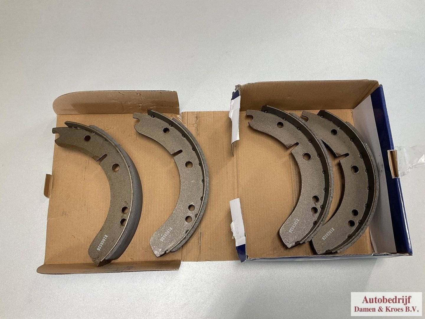 MG MGA Remschoenset voor en achter compleet 18G8526, -, -, Nieuw, Ophalen of Verzenden