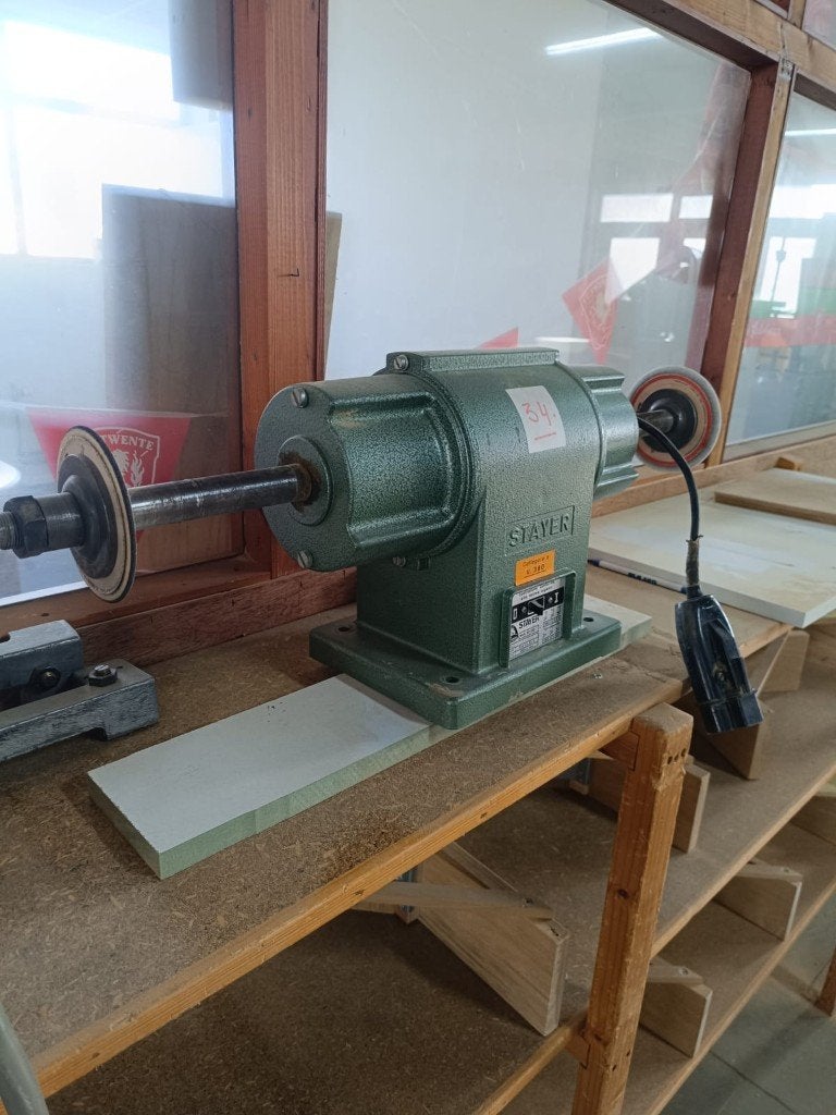 Slijpmachine stayer 380 en 220 volt, Ophalen