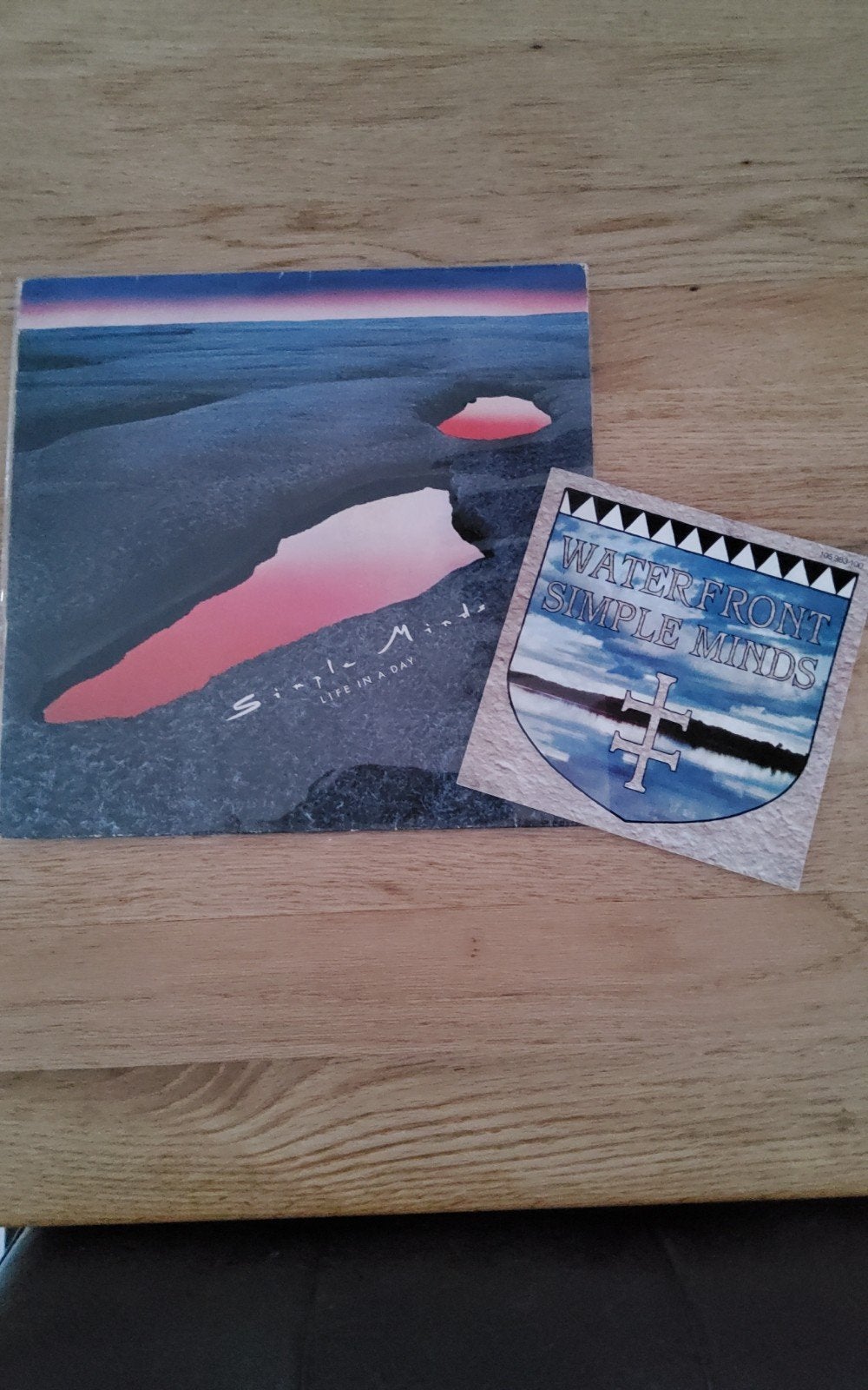 Simple Minds - Life in a Day LP (1979) + single Waterfront, Originele persing, Ophalen of Verzenden, Gebruikt, 12 inch