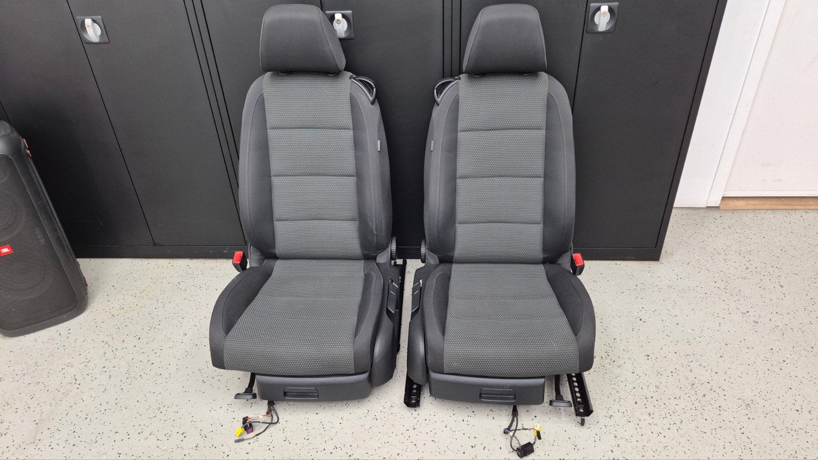 Vw golf 6 cabrio 2015 sportstoelen, bank en middensteun, Auto-onderdelen, Ophalen, Gebruikt, Volkswagen