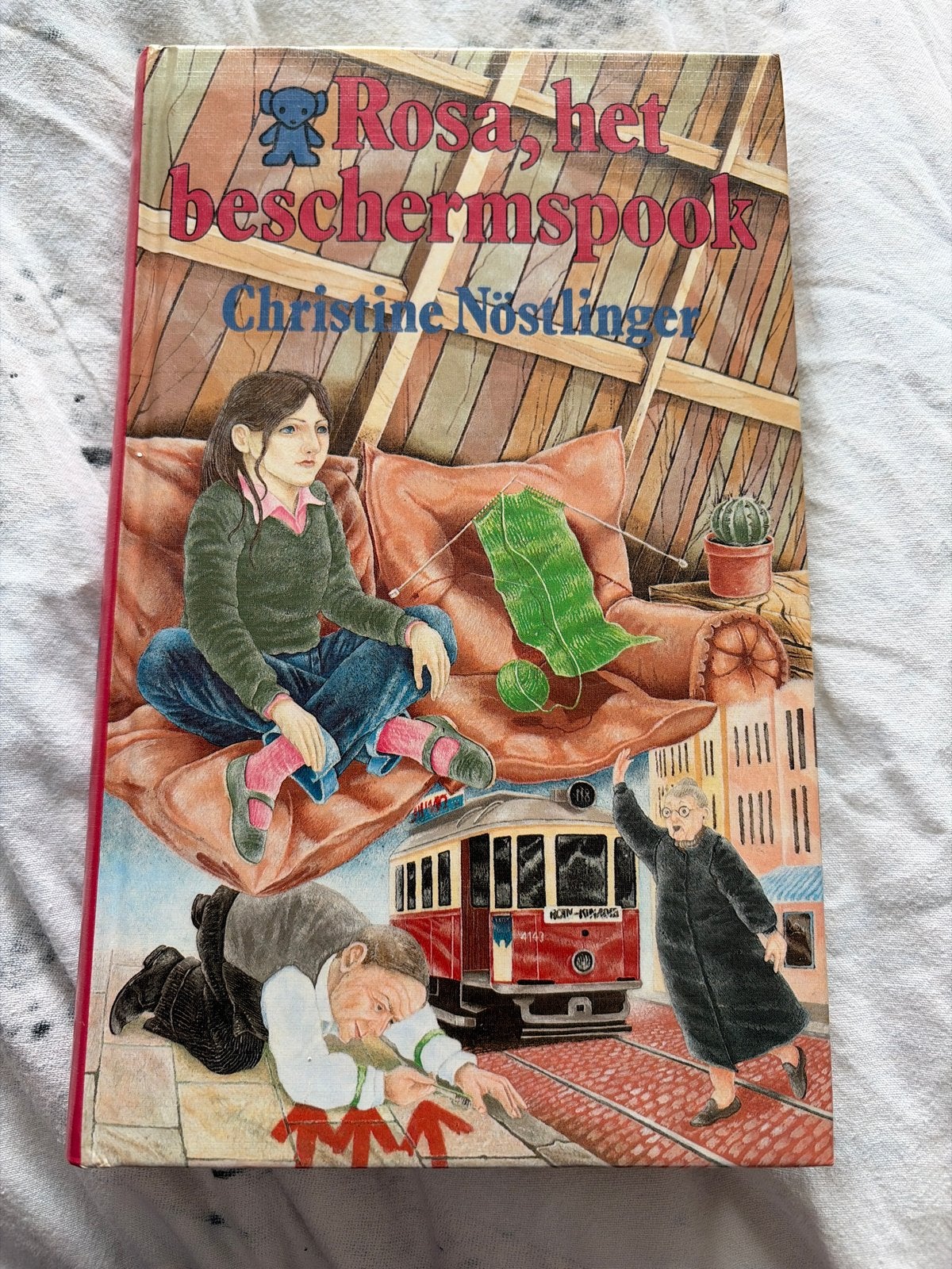 Rosa, het beschermspook - Christine Nöstlinger, Boeken, Ophalen of Verzenden, Gelezen, Fictie algemeen