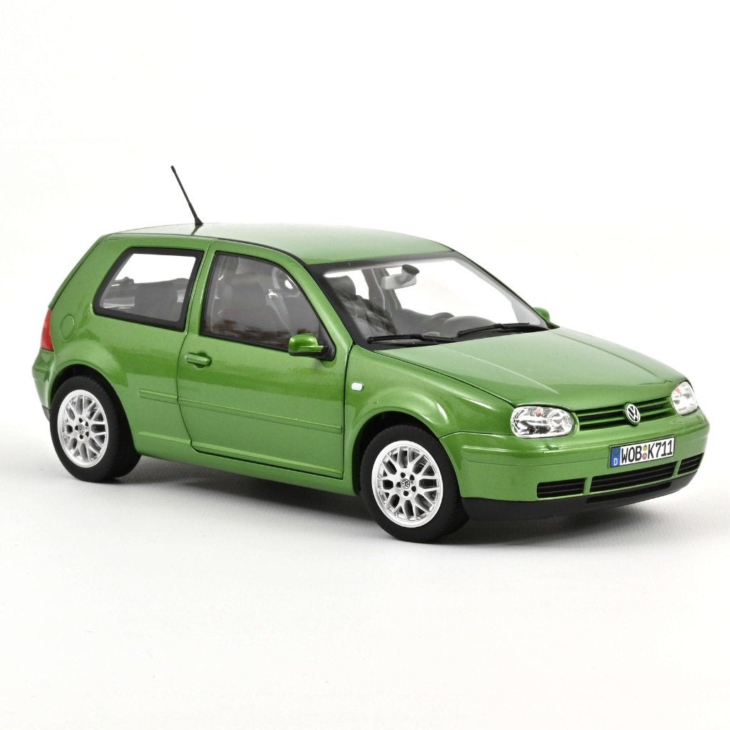 Volkswagen Golf GTI 1998 Cosmic Groen Schaal 1/18 Norev, Auto, Norev, Ophalen of Verzenden, Norev