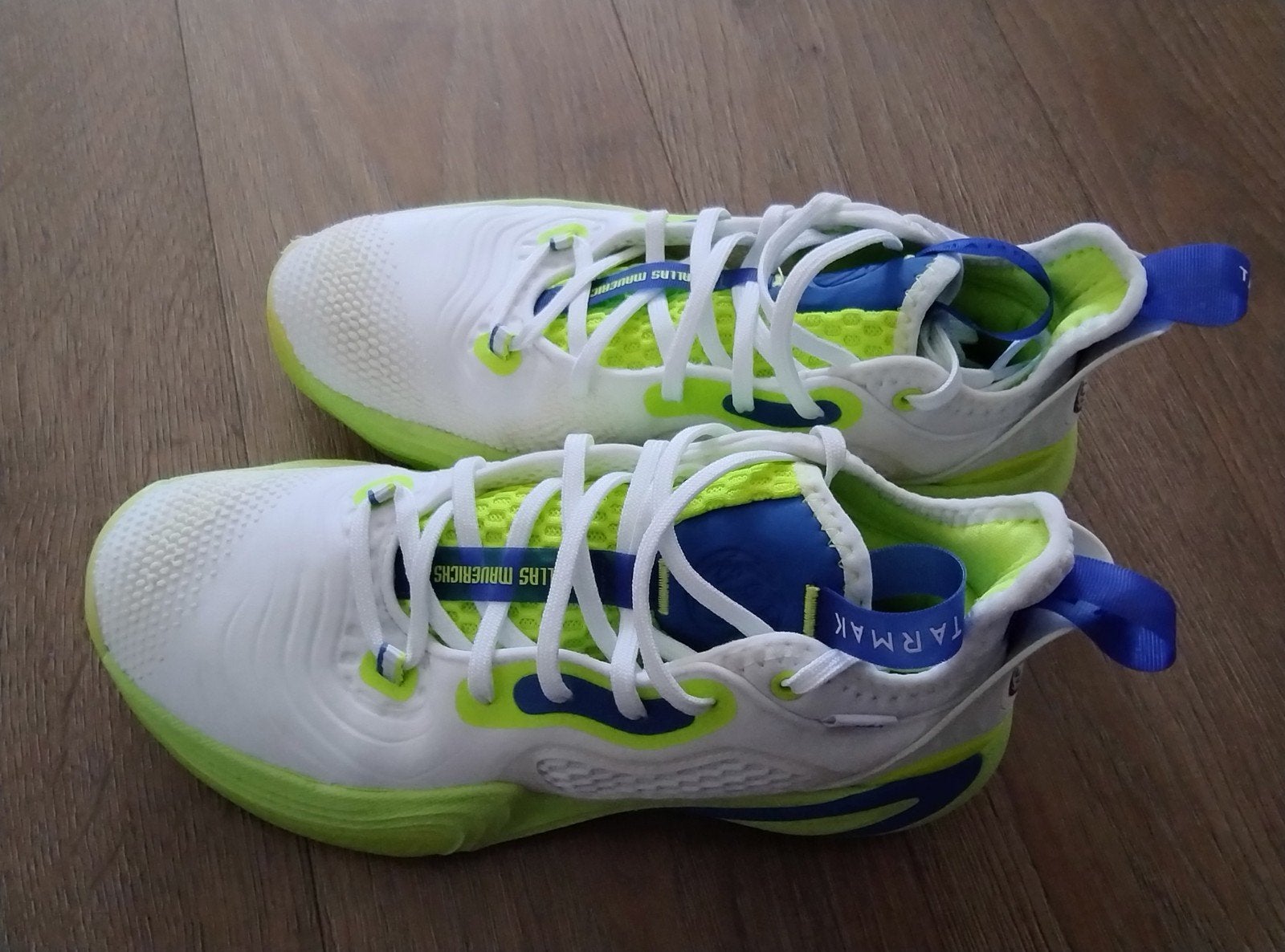 Basketball Shoes NBA Dallas Mavericks basketbalschoen, Ophalen of Verzenden, Zo goed als nieuw