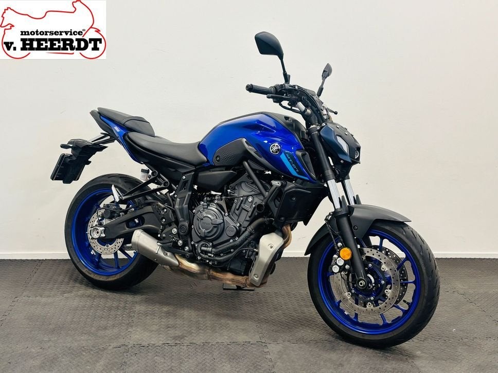 YAMAHA MT 07 ABS (bj 2024) 8,246 km, 2 cilinders, Bedrijf, Onbekend, YAMAHA