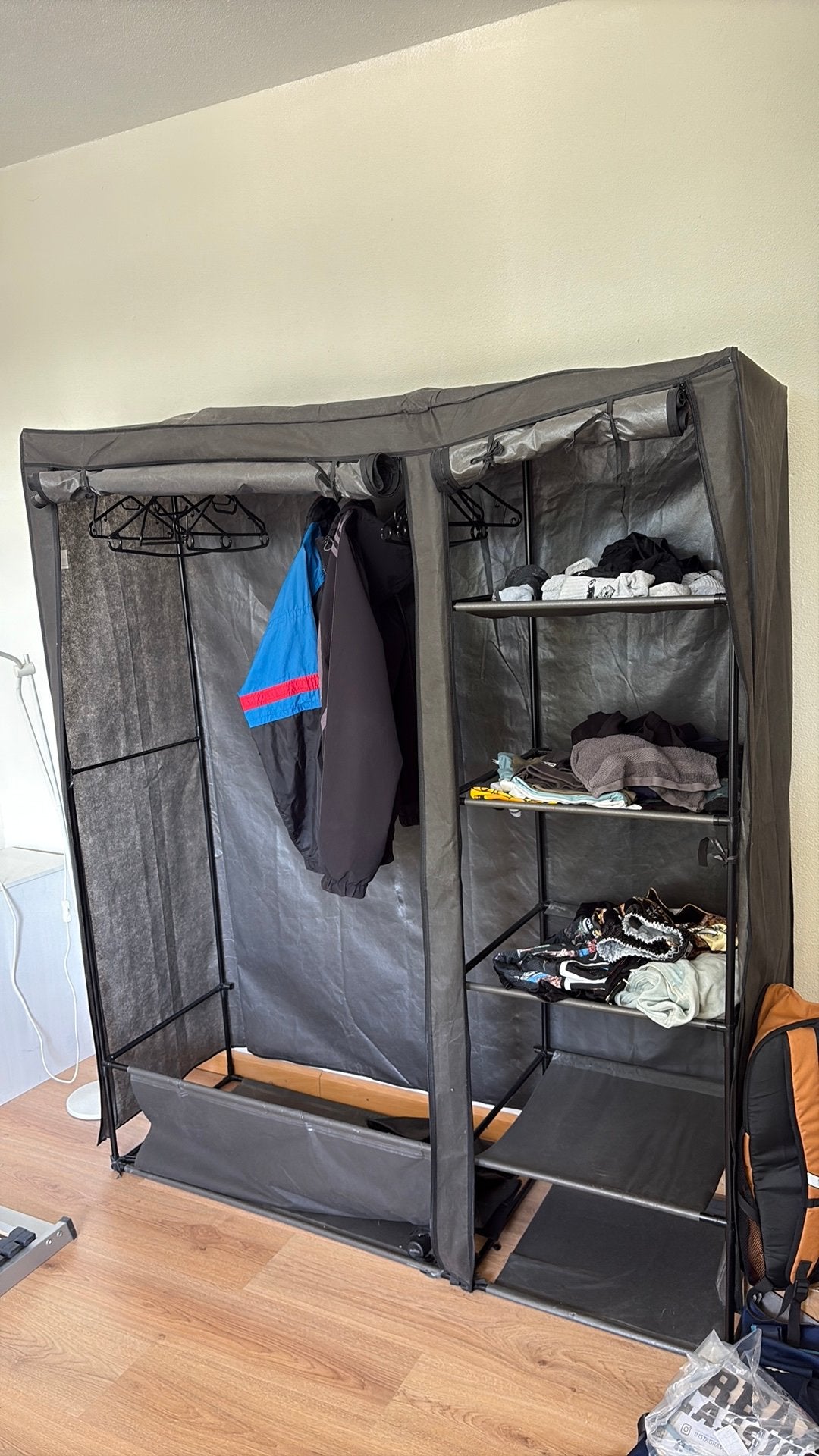 Demontabele stoffen kledingkast met hang- en legruimte, Huis en Inrichting, Kasten | Kledingkasten, Ophalen, Gebruikt, 100 tot 150 cm