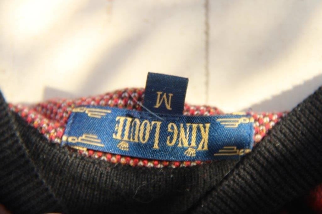 Jurk zwart/ rood/ goud King Louie mt M Vaste prijs, Kleding | Dames, Maat 38/40 (M), Ophalen of Verzenden, Zo goed als nieuw, Knielengte