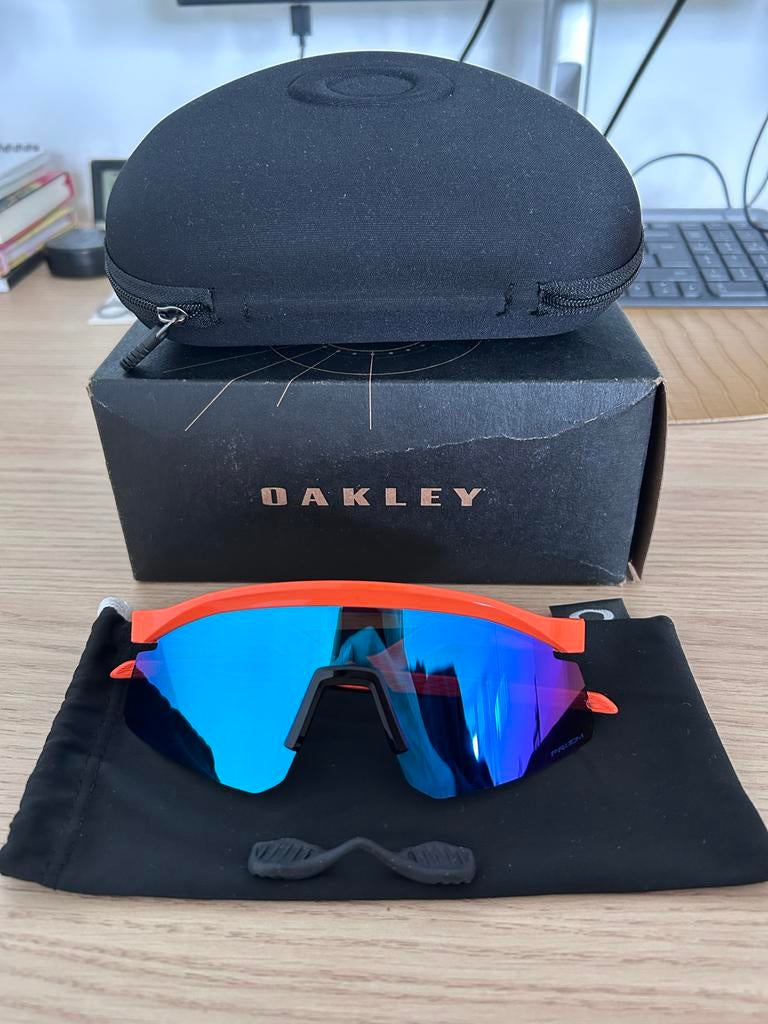 Oakley Hydra Prizm Sapphire Zonnebril Oranje, Sieraden, Tassen en Uiterlijk, Zonnebrillen en Brillen | Heren, Ophalen of Verzenden
