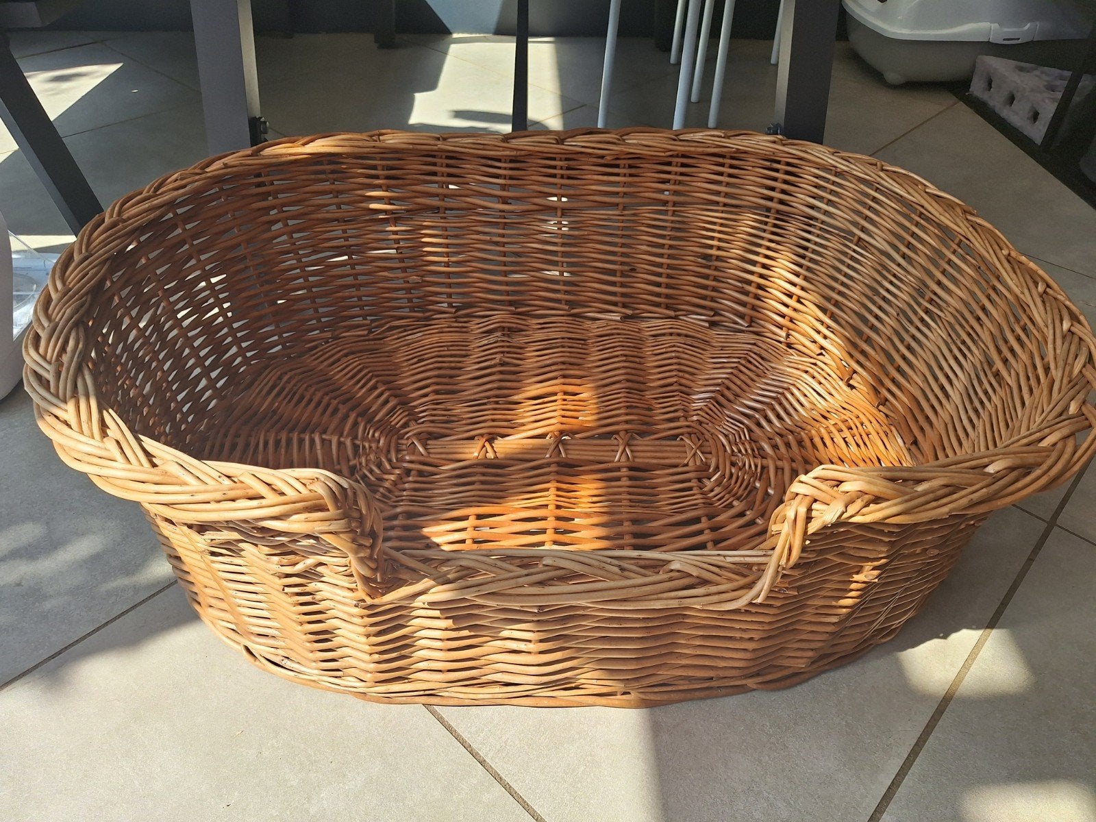 Rotan hondenmand 100x70, Ophalen, Zo goed als nieuw
