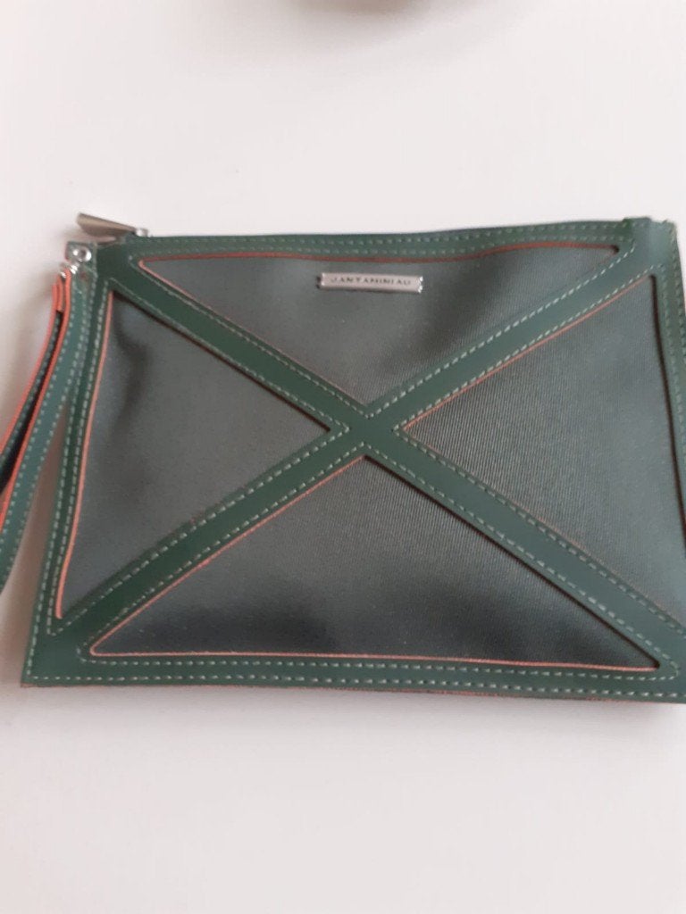 KLM comfortset,etui Business Class Jan Taminiau, LTD Edition, Ophalen of Verzenden, Nieuw, Overige typen