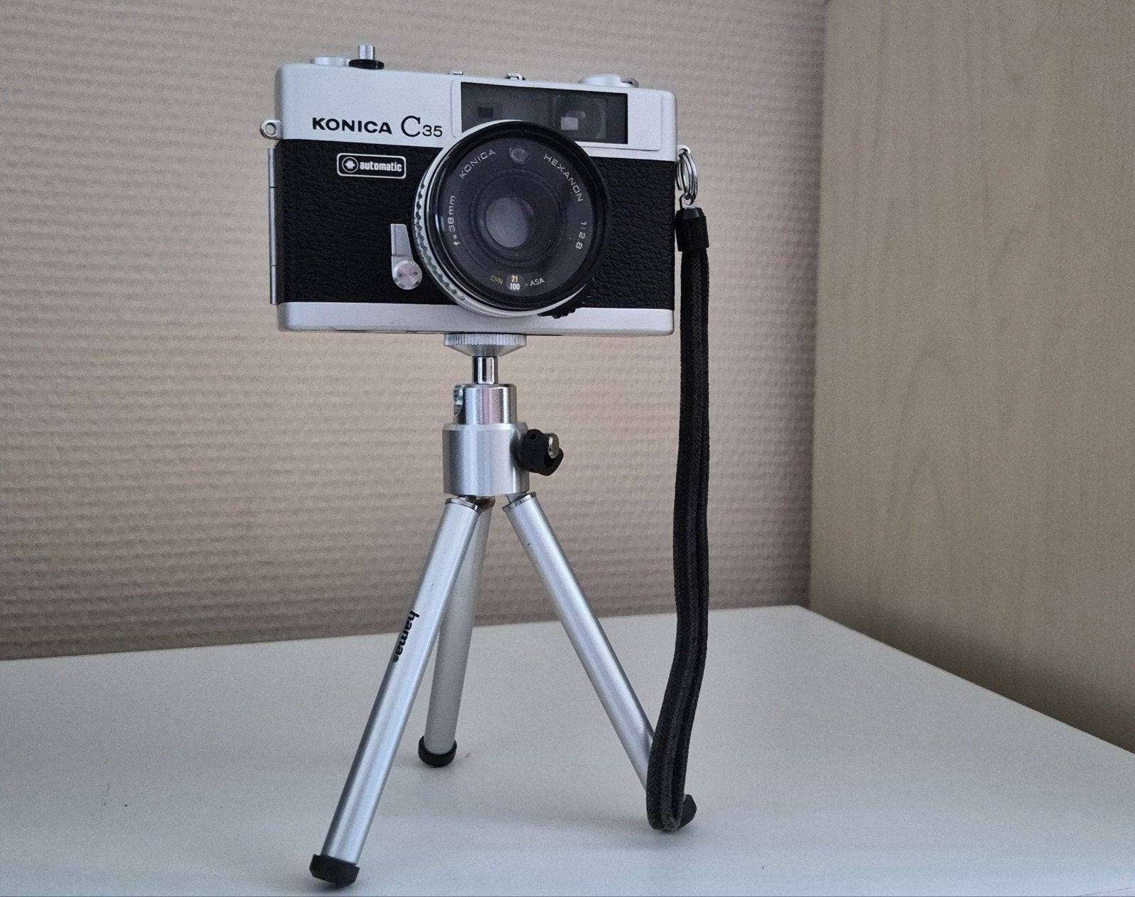 Konica C35 Automatic Meetzoeker Camera Vintage Fotografie, Ophalen of Verzenden, Compact, Konica