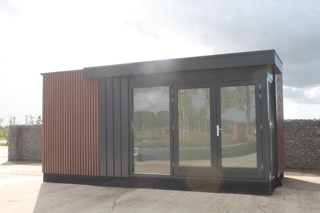 Foto 4 van Tuinkamer - kantoorunit 6x3 m1- Instapklaar