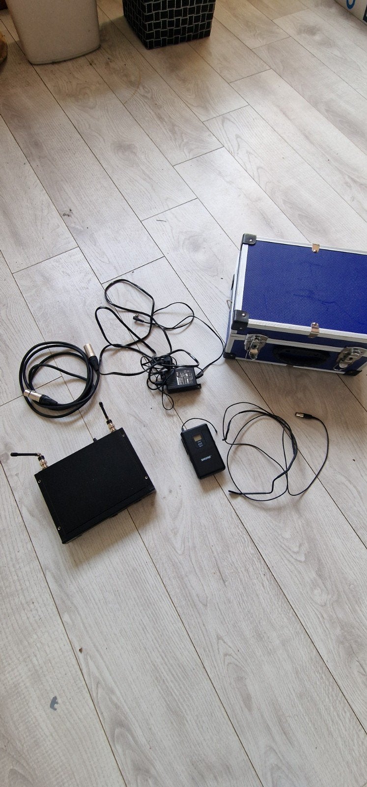 Shure SLX4 Draadloze Microfoon Set met Headset en Beltpack, Ophalen of Verzenden, Gebruikt, Zangmicrofoon, Draadloos