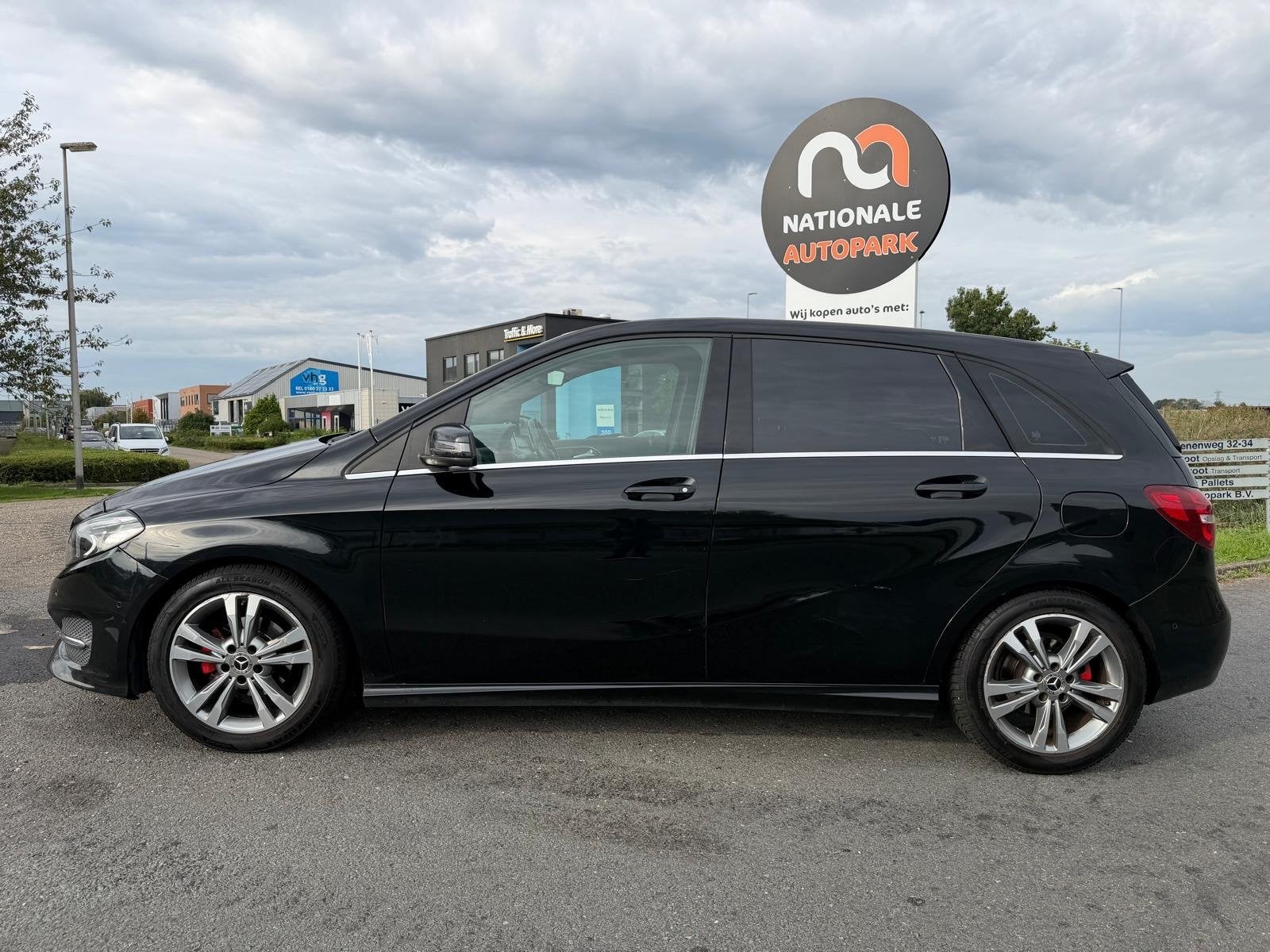 Mercedes-Benz B-klasse 2015 | 180 CDI BlueEFFICIENCY Lease E, Auto's, Voorwielaandrijving, Euro 5, 28 km/l, Gebruikt