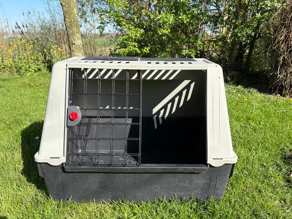 Hondentransport box van Ferplast 82 x 61 x 51, Dieren en Toebehoren, Hondenhokken, Ophalen, Gebruikt, Minder dan 65 cm, Hondenhok