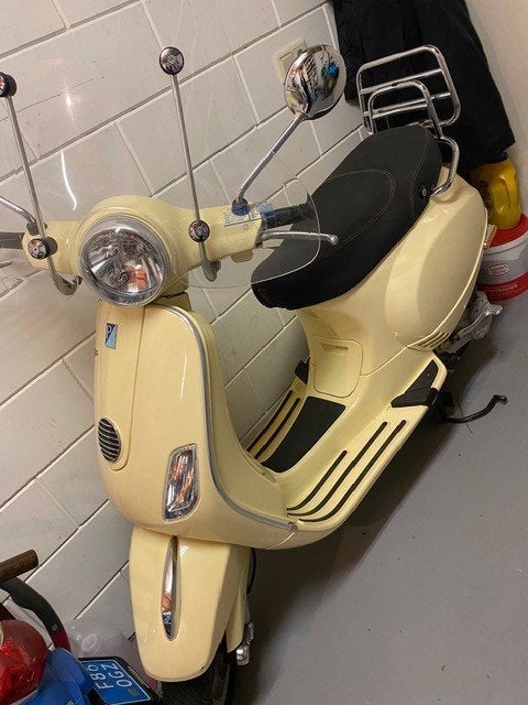 scooter Vespa Piaggio LX50 creme 4 takt, Fietsen en Brommers, Snorfietsen en Snorscooters, Ophalen, Gebruikt, Benzine, Vespa
