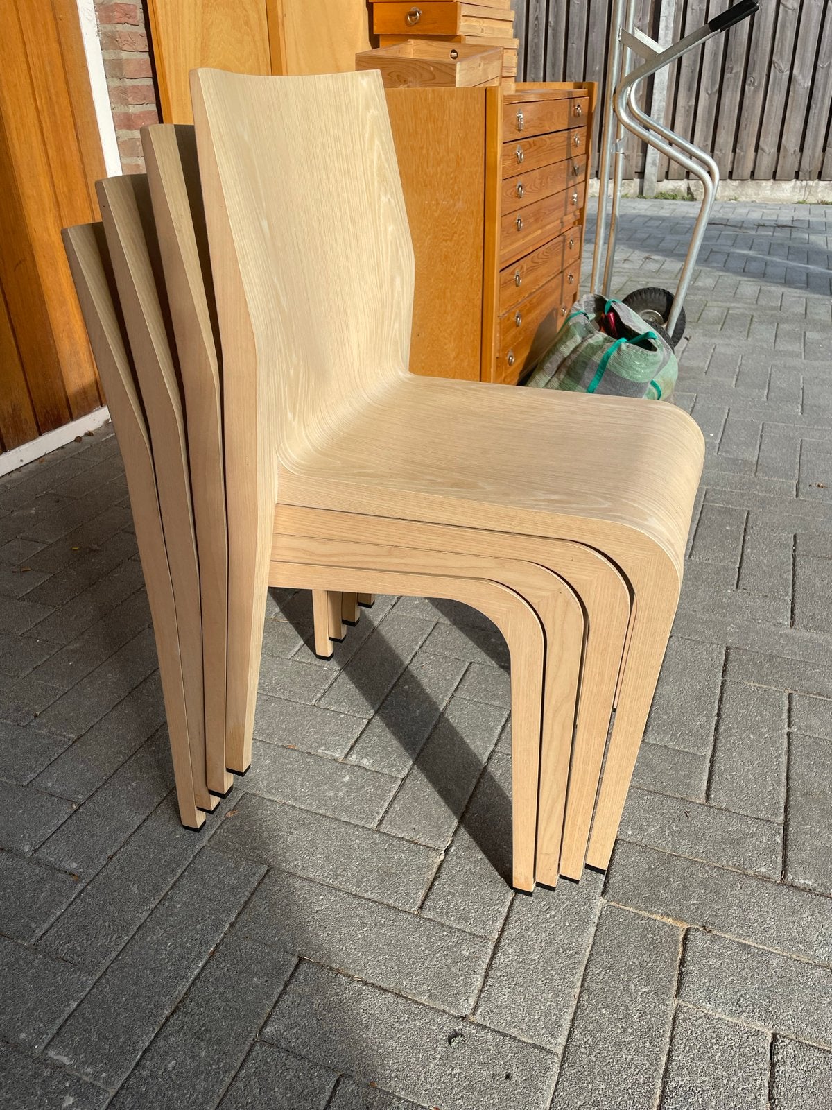 4 stuks Alias eetkamerstoelen - Hout, Gebruikt, Overige kleuren, Ophalen of Verzenden, Vier
