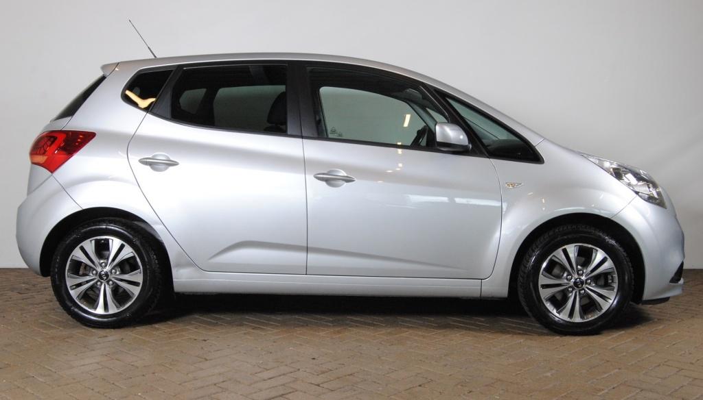 Kia Venga 1.6 CVVT Dyn.Pl.Line | Trekhaak | Automaat|, 15 km/l, Gebruikt, 4 cilinders, 1197 kg