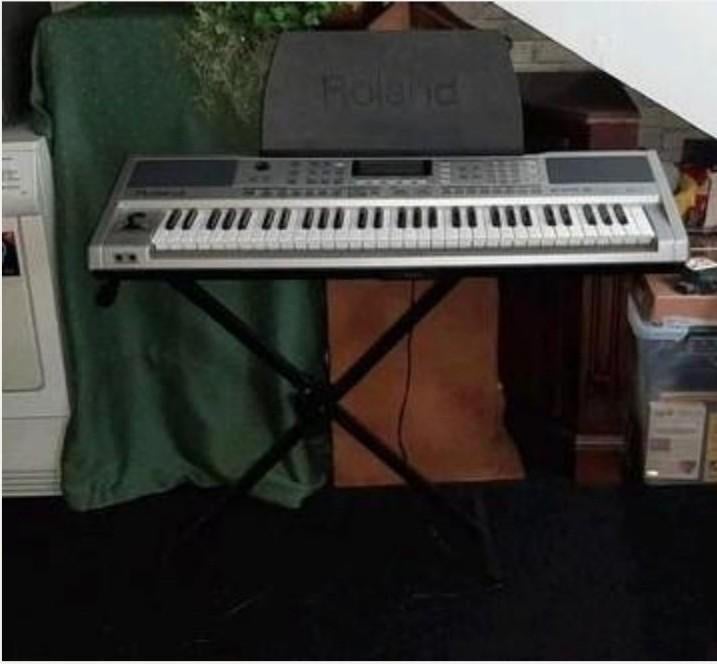 Roland EXR-5 Keyboard met handleiding en accessoires, Ophalen of Verzenden, Zo goed als nieuw, 61 toetsen, Roland