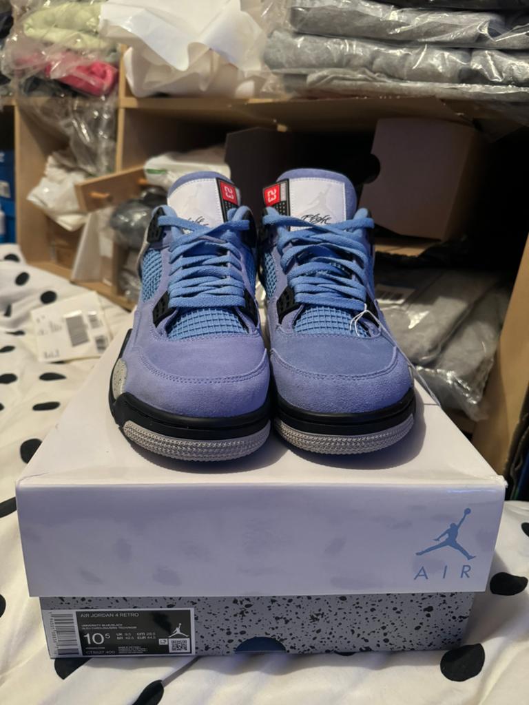 Jordan 4 University blue maat 44.5 - US10.5 - New, Kleding | Heren, Schoenen, Blauw, Nieuw, Ophalen of Verzenden, Sneakers of Gympen