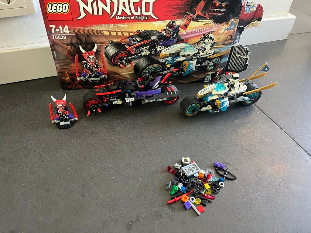Lego Ninjago 70639: Street Race of the Snake Jaguar, Ophalen of Verzenden, Zo goed als nieuw