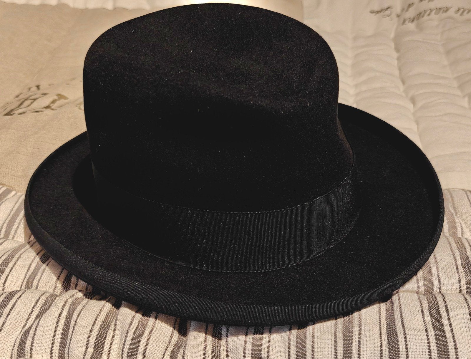 Klassieke Borsalino Homburg Hoed Zwart Maat 56 (1961-1965), Ophalen of Verzenden, Gedragen, Borsalino, Hoed
