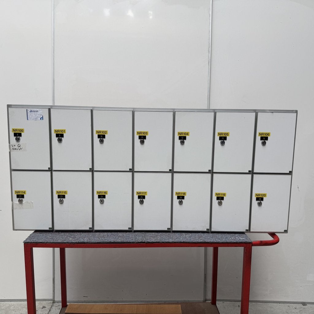 14-deurs lockerkast voor aan de wand - 62x139x35 cm, Niet ingevuld, Gebruikt, Niet ingevuld, Niet ingevuld