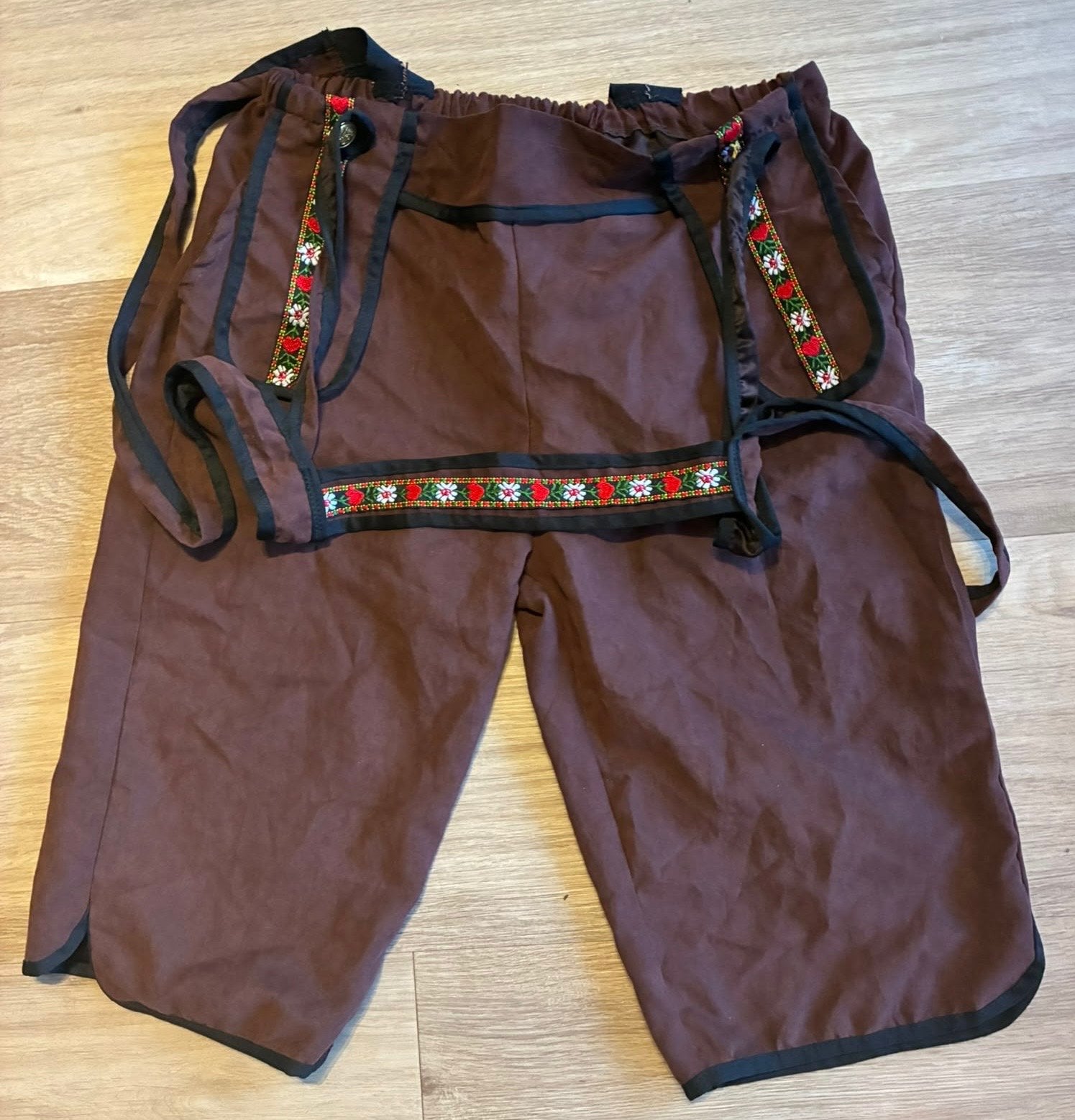Oktoberfest vest en broek - One Size, Maat 46/48 (XL) of groter, Ophalen of Verzenden, Overige thema's, Kleding