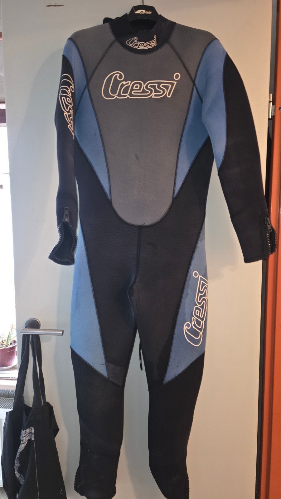 Cressi dubbelzeven 7 mm neopreen duikpak met accessoires, Ophalen, Gebruikt, Duikpak