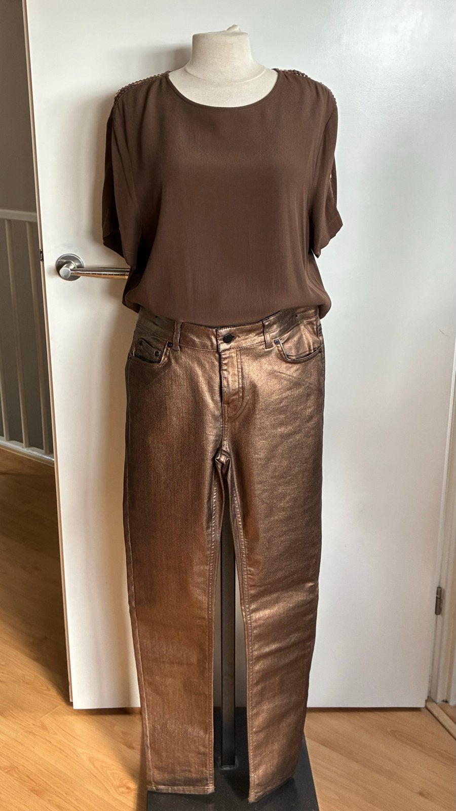Nikkie Reza Top & Betty Coated Broek - Nieuw, Maat 38/40 (M), Bruin, Nieuw, Ophalen of Verzenden