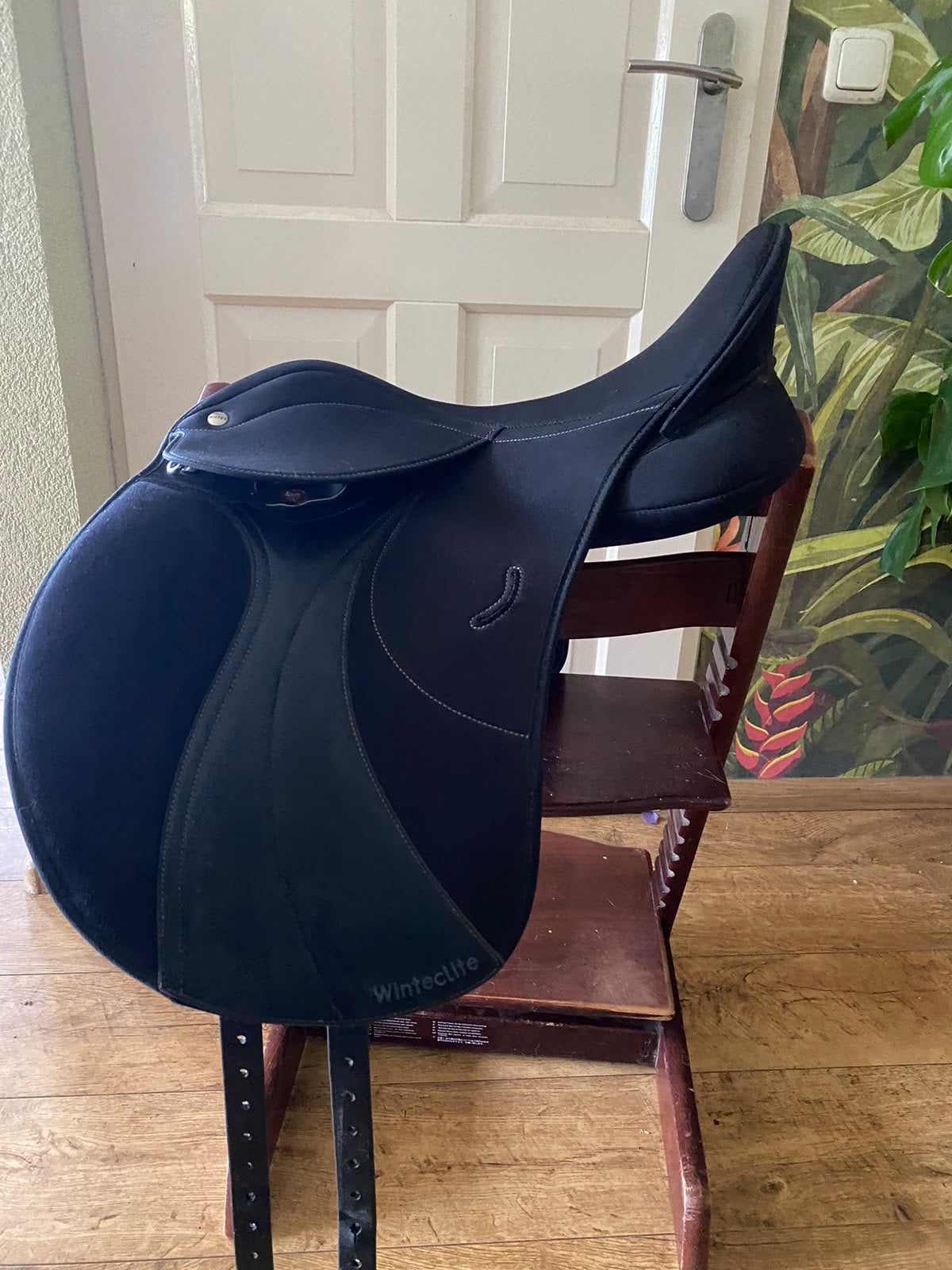 Wintec lite veelzijdigheidszadel 16 inch , 1,5 jaar oud, Extra wijd, Wintec, Ophalen of Verzenden, Zo goed als nieuw