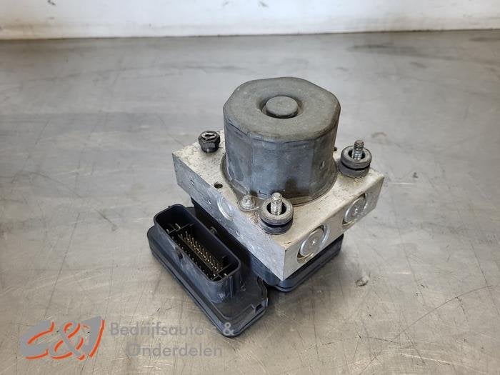 ABS Pomp van een Ford Transit, Gebruikt, -, -, Ophalen of Verzenden