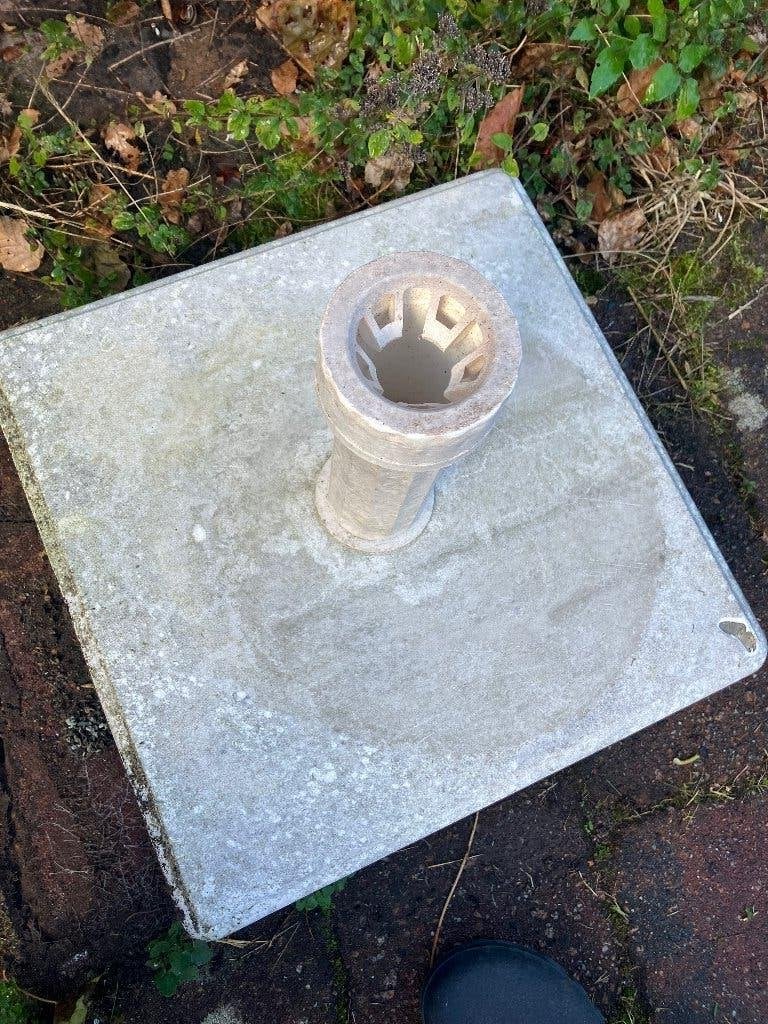 Parasol/standaard, Ophalen, Gebruikt, Minder dan 1 meter, Parasolvoet