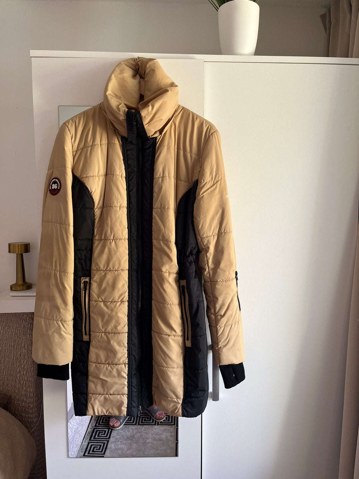 Winterjas maat 44, Kleding | Dames, Ophalen of Verzenden, Zo goed als nieuw, Maat 42/44 (L), Beige