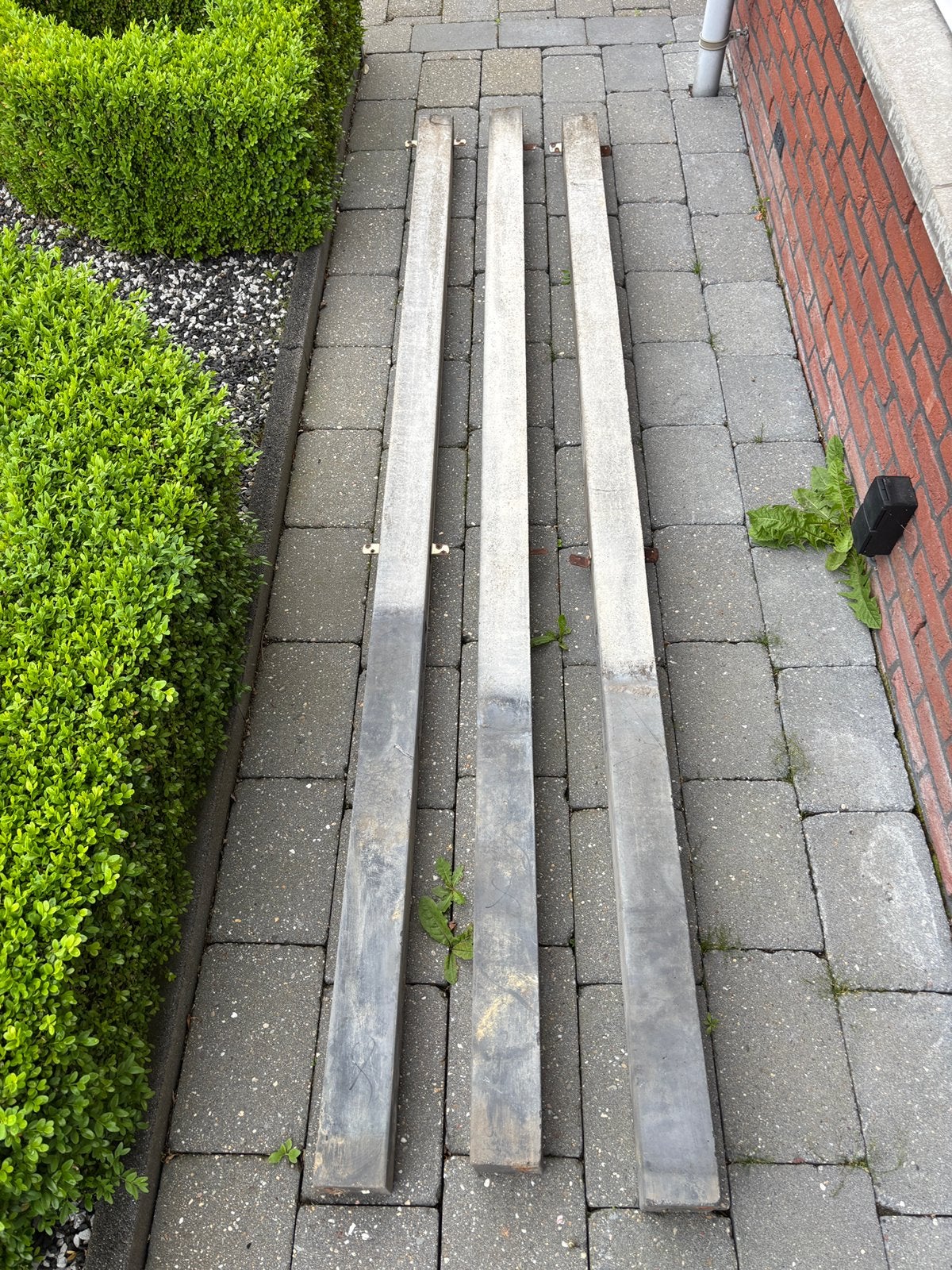 3x Stampbeton Betonnen Schuttingpalen 10x10x280, Ophalen, Overige materialen, Gebruikt, Minder dan 3 meter