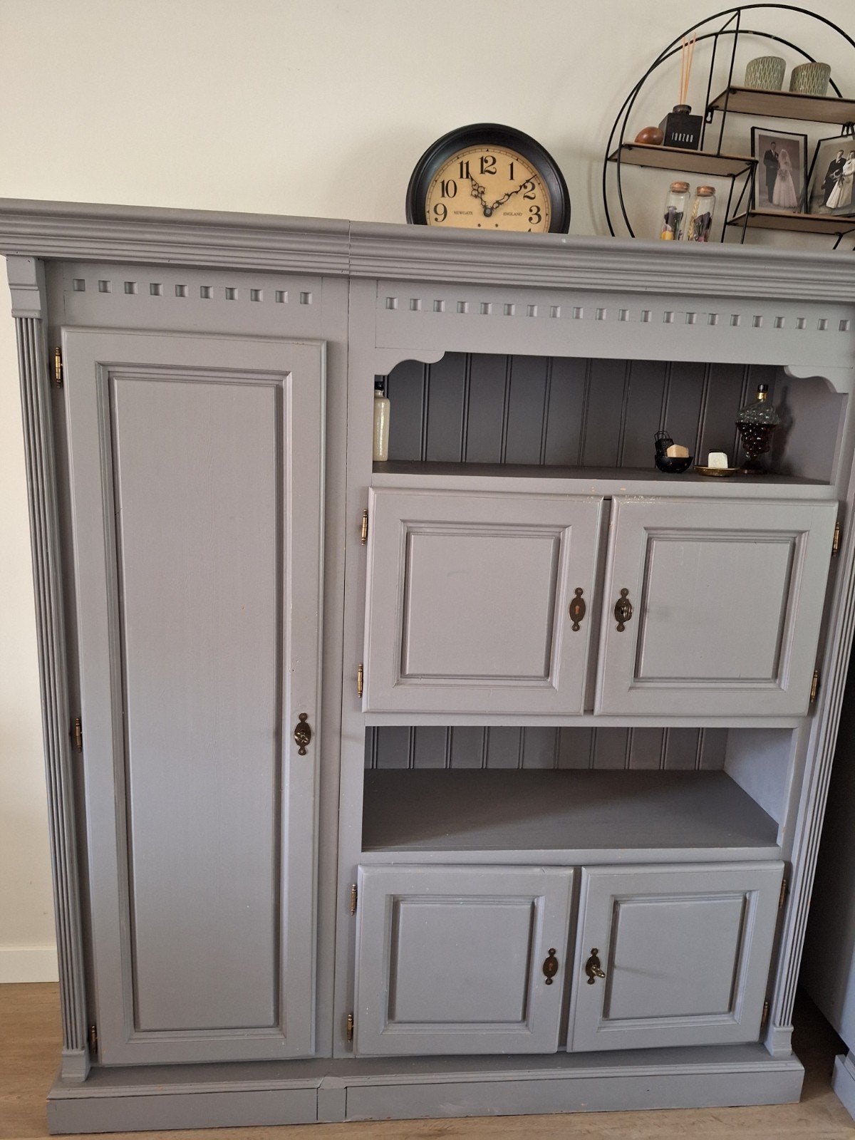 Grenen dressoir-kast. Gratis, Huis en Inrichting, Kasten | Buffetkasten, Gebruikt, 100 tot 150 cm, 25 tot 50 cm, Ophalen