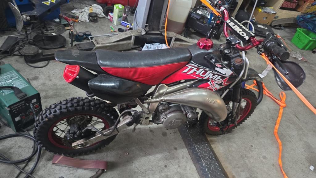 125cc pitbike, Fietsen en Brommers, Minibikes, Midibikes en Pitbikes, Ophalen of Verzenden, Zo goed als nieuw, Schijfrem, Pitbike